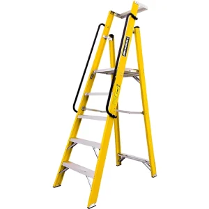 ESCALERA FIBRA TIPO PLATAFORMA 2 PASOS 136KG ALT PLAT 0.57 FTP136-2IA AMERICAN BULL